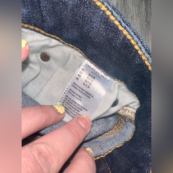 AE Men’s Next Level Flex Straight legged jeans - Picture 5 of 5